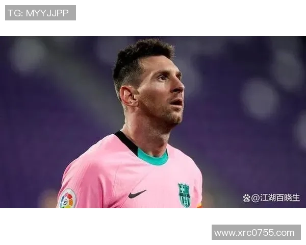 模糊照片中的神秘足球球星身份引发球迷热议猜测不断