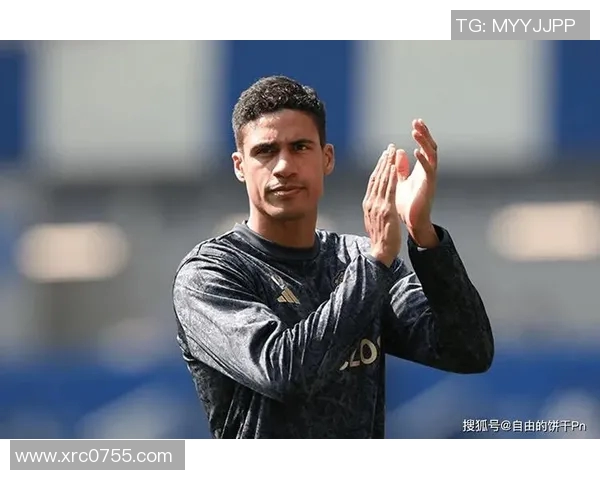 足球明星卡与签名收藏的魅力解析及投资价值探讨